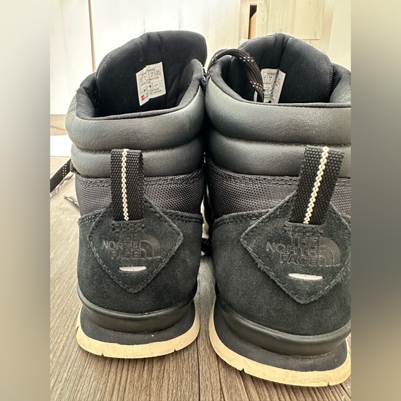 The North Face Back to Berkeley Boot - Picture 2 of 4